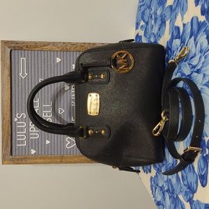 MICHAEL KORS TOTE/CROSSBODY IN EUC!